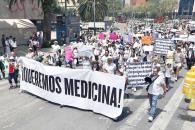 Protestan por desabasto de medicamentos en CDMX Protestan por desabasto de medicamentos en CDMX