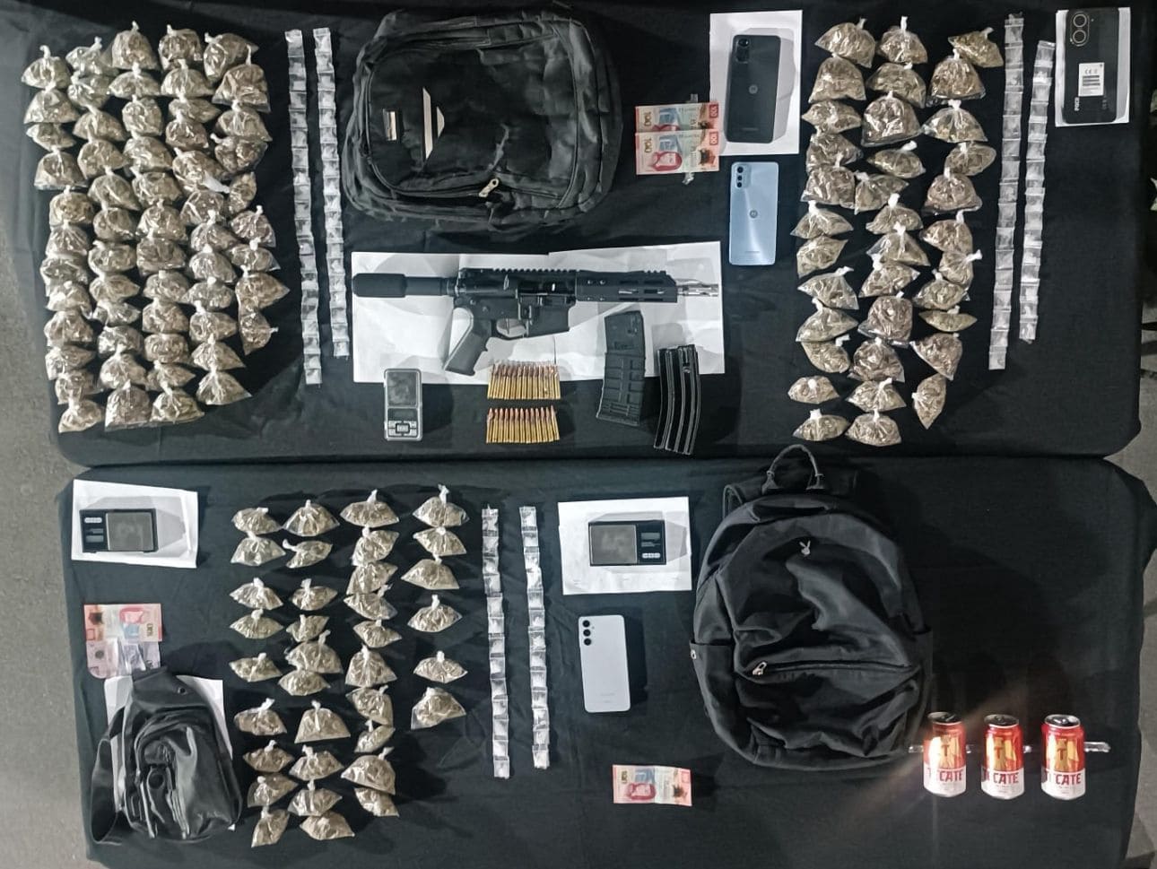 Elementos del Grupo de Coordinación Metropolitana realizó la captura de tres masculinos que poseían narcóticos y un arma larga, el domingo en el municipio de Escobedo.