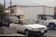 Circulan en taxi robado y los detienen