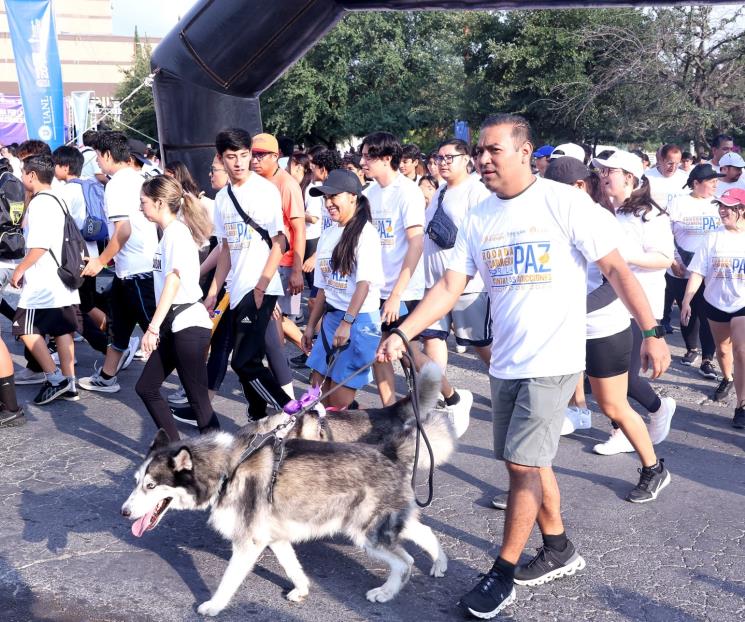 Realiza UANL rodada y carrera por la paz y contra las adicciones Realiza UANL rodada y carrera por la paz y contra las adicciones