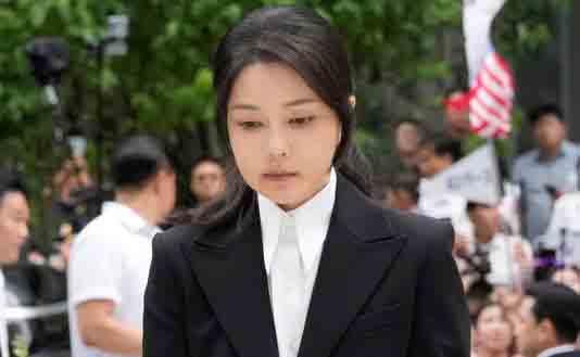 Arrestan a esposa del cesado expresidente surcoreano Yoon