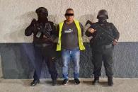 Detienen a sujeto con arma de fuego