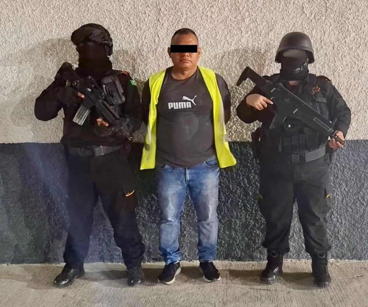 Detienen a sujeto con arma de fuego
