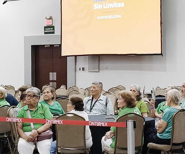Ofrece Samuel mayor presupuestos para adultos mayores