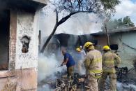 Incendian vivienda abandonada