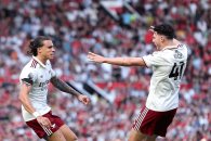 Vence Arsenal en Old Trafford al Manchester United