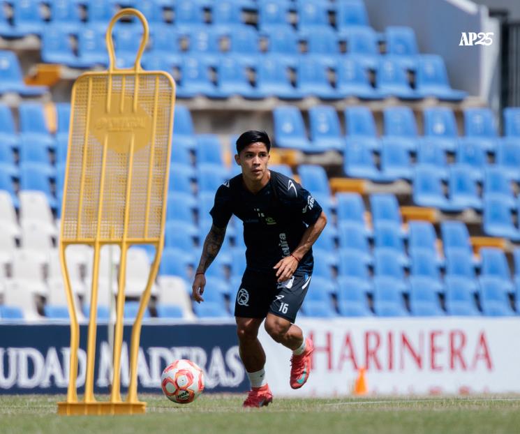 Gallos cierran jornada