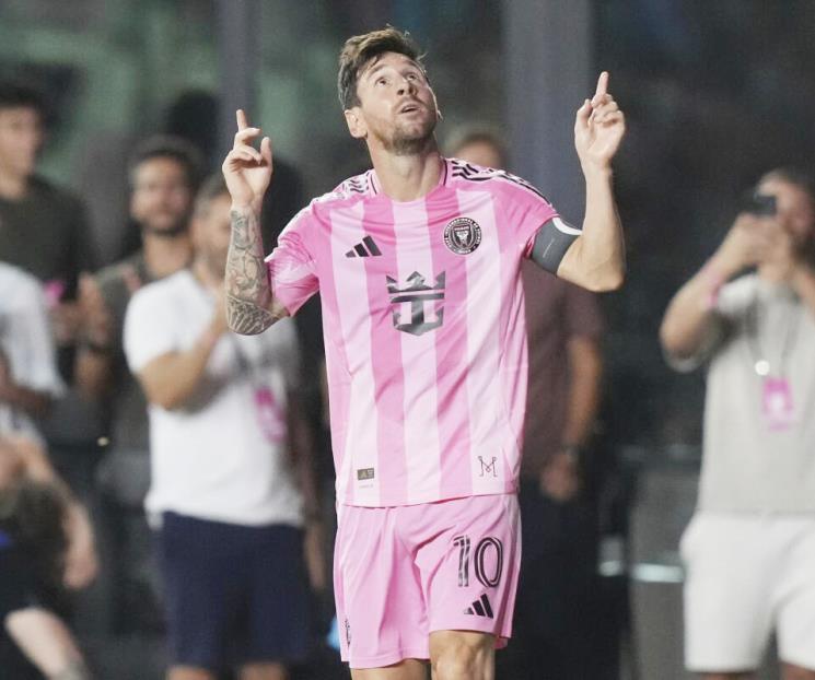 Aguas Tigres, con Leo Messi Aguas Tigres, con Leo Messi