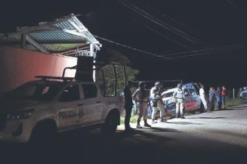 Mueren en emboscada al menos 8 autodefensas