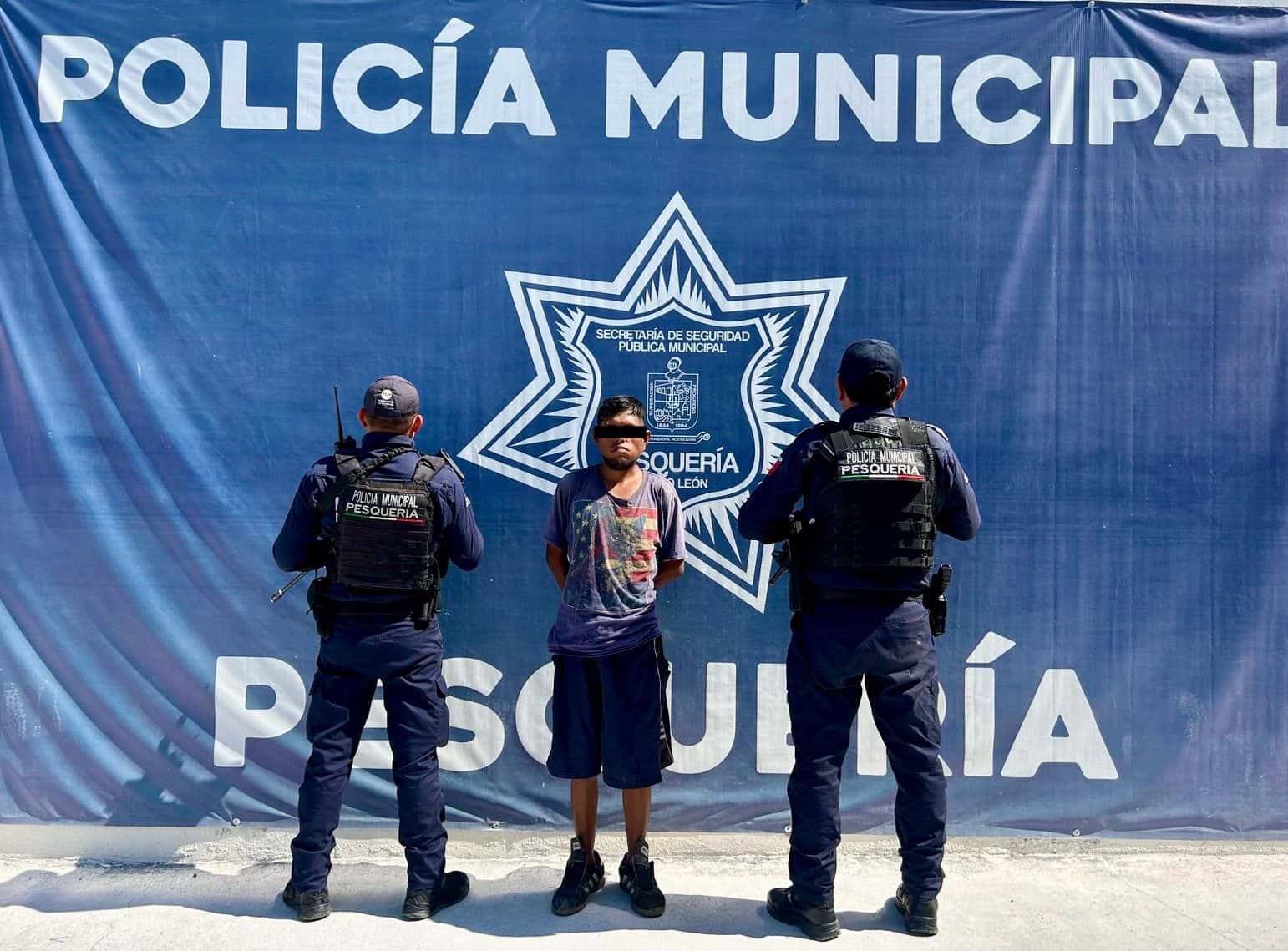 Una mujer denunció a su hijastro de realizarle tocamientos, siendo detenido por policías de Pesquería.