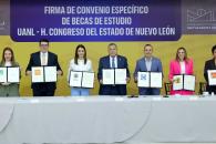 Firman convenio UANL y Congreso para ofrecer becas