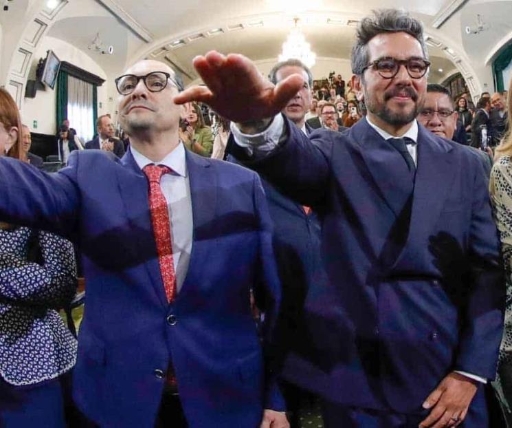 Rinde protesta Genaro Lozano