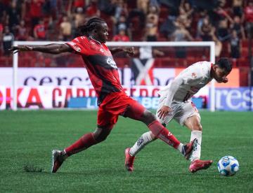 Chivas rescata empate ante los Xolos de Tijuana
