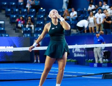 Avanza  Shanider a la final del Abierto de Monterrey