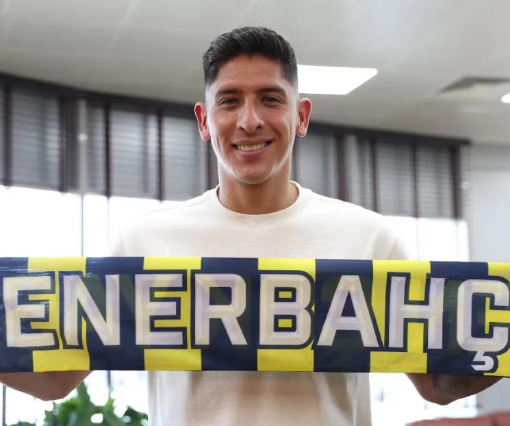 Presenta Fenerbahce a Edson Álvarez Presenta Fenerbahce a Edson Álvarez
