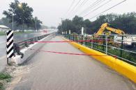Causan lluvias caos por tercer d&iacute;a consecutivo en 13 municipios