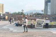 Piden con protesta pac&iacute;fica cierre definitivo de Zinc Nacional