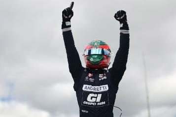 Salvador De Alba conquista Milwaukee