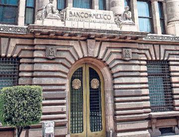 Inician festejos por los 100 años de la fundación de Banxico