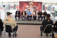 Reconoce C&eacute;sar Garza labor de los bomberos de Apodaca