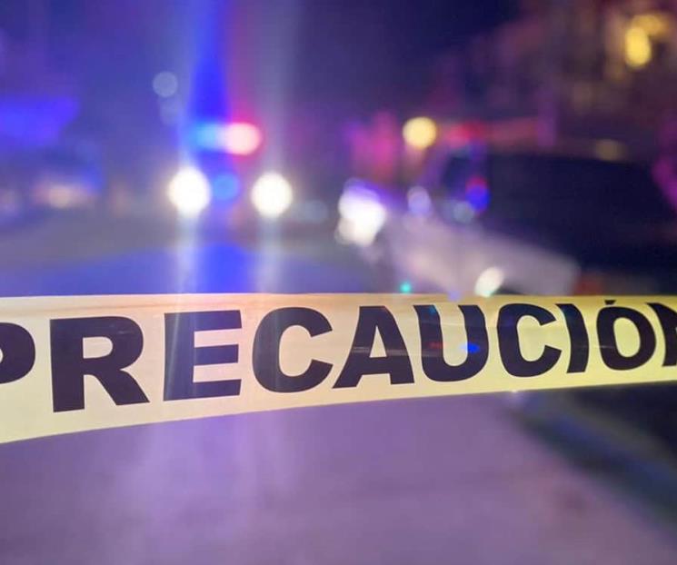 Despojan asaltantes a familia de camioneta Despojan asaltantes a familia de camioneta