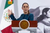Sheinbaum critica falta de información sobre detención de El Mayo