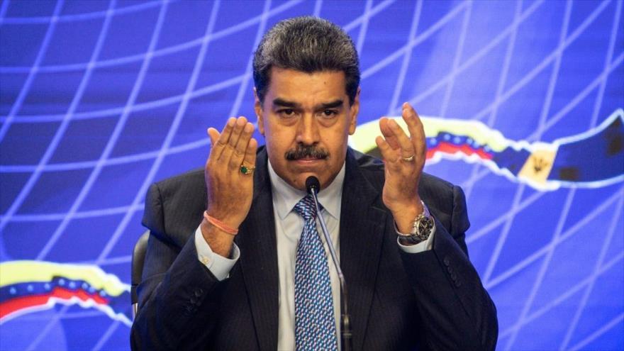 Afirma Maduro que su pueblo es "pacifista pero guerrero" Afirma Maduro que su pueblo es "pacifista pero guerrero"