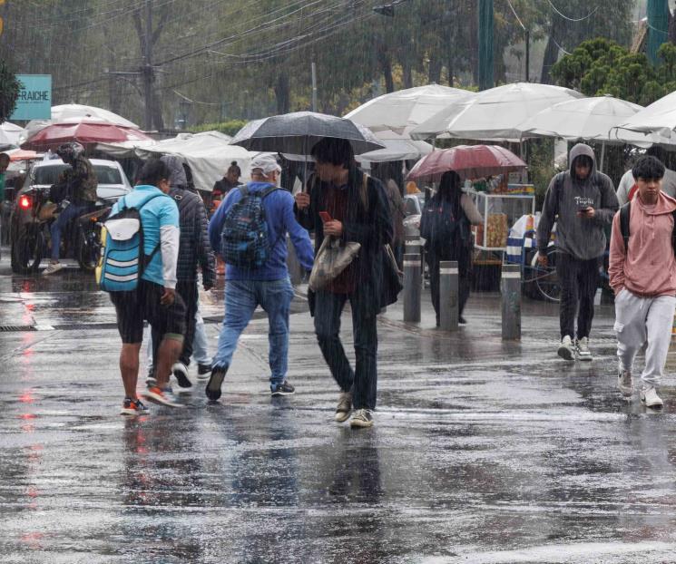 Prevén lluvias fuertes y granizo este martes en la CDMX
