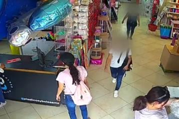 Buscan a mujeres carteristas