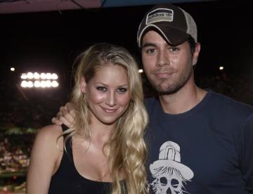 Enrique Iglesias y Anna Kournikova esperan a su cuarto hijo