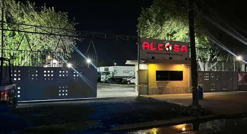 Una fuga de película es la que se registró en el municipio de Escobedo, cuando un hombre aun herido, logró escapar de un grupo de hombres armados, que intentaron ejecutarlo a bordo de su camioneta.