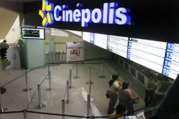 Reaccionan al cobro adicional en el cine