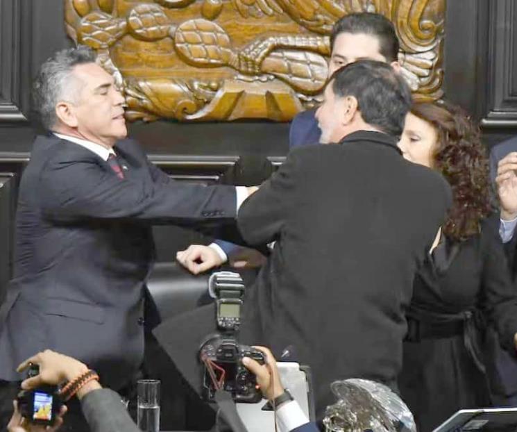 Termina &uacute;ltima sesi&oacute;n del Senado con pelea entre Noro&ntilde;a y Alito