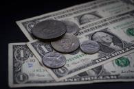 Peso es impulsado por reporte del desempleo local