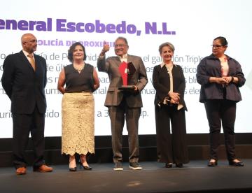 Recibe Mijes premio a las ‘Mejores Prácticas de Gobierno Locales’