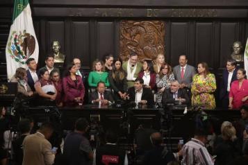 Amaga Noro&ntilde;a  con denunciar penalmente a Alito Moreno