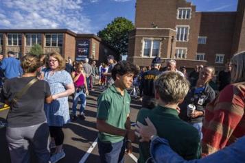 Al menos dos muertos y 20 heridos deja tiroteo