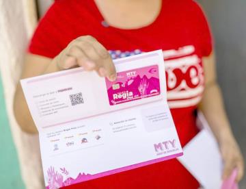 Inicia Monterrey entrega de la Tarjeta Regia Plus