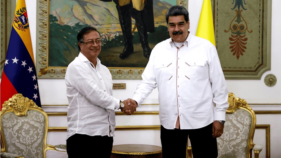 Despliega Gustavo Petro 25 mil efectivos en frontera con Venezuela Despliega Gustavo Petro 25 mil efectivos en frontera con Venezuela