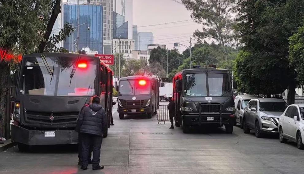 Blindan el Senado en vísperas de toma de protesta de juzgadores Blindan el Senado en vísperas de toma de protesta de juzgadores