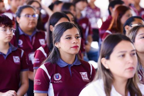 UANL impulsa formación técnica en García
