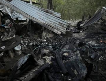 Incendia vivienda de su madre