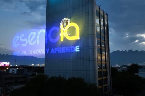 Lanza UANL estrategia de inteligencia artificial EsencIA