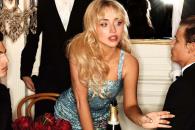 Estrena Sabrina Carpenter su nuevo y polémico álbum