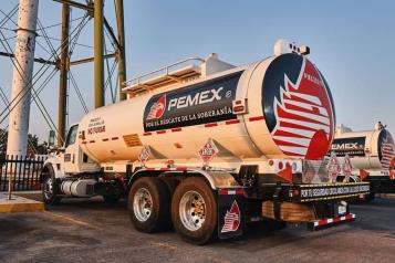 Revisan pensiones de extrabajadores de LyFC y Pemex
