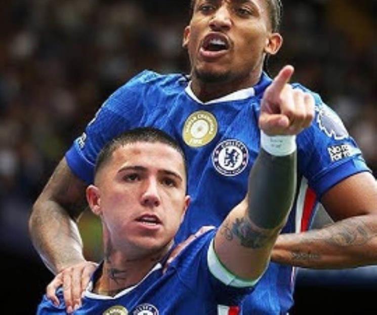 Chelsea es nuevo líder del futbol inglés Chelsea es nuevo líder del futbol inglés