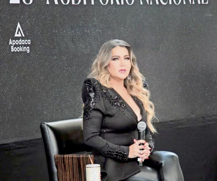 Intentan ´hackear´ redes sociales de Alicia Villareal Intentan ´hackear´ redes sociales de Alicia Villareal