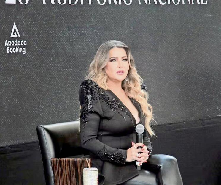 Alicia Villarreal se siente renovada tras divorcio de Cruz Martínez Alicia Villarreal se siente renovada tras divorcio de Cruz Martínez