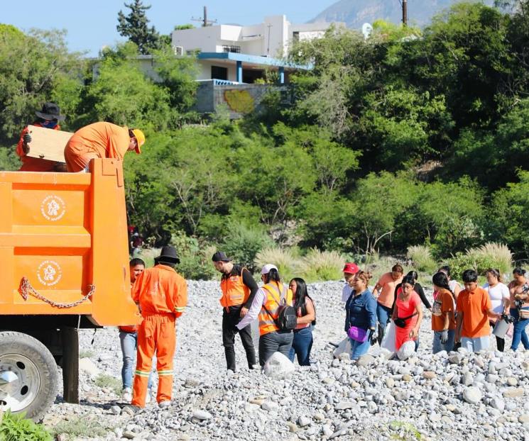 Recolectan en el Río Santa Catarina 17.5 toneladas de residuos Recolectan en el Río Santa Catarina 17.5 toneladas de residuos