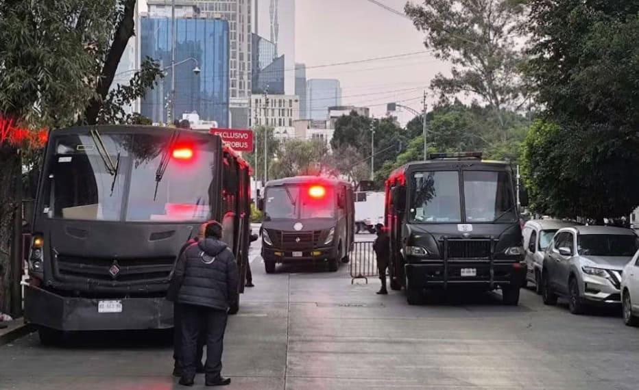 Con fuerte operativo protegen el Senado Con fuerte operativo protegen el Senado